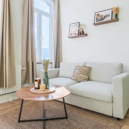 Charming One Bedroom Station Apartament Tourcoing